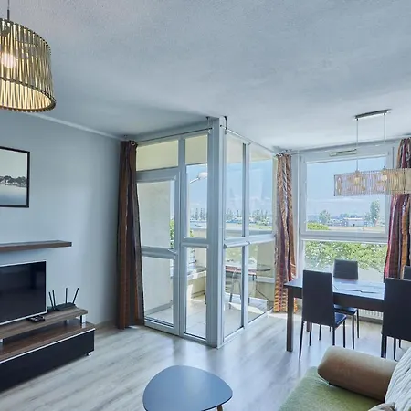 - Apartament Nad Kanalem Appartement *